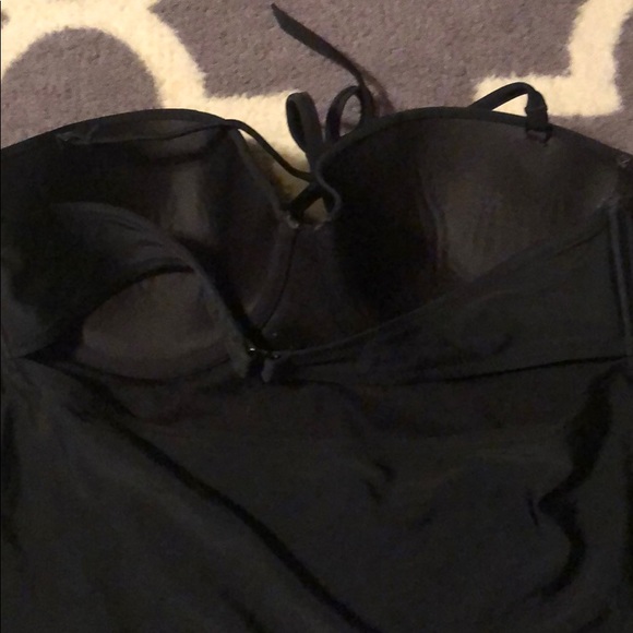 Size L and Size XL black tankini top - Picture 3 of 8